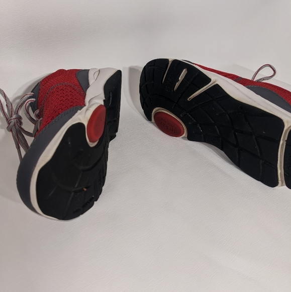 NWOT Dr. Weil Walking Shoes - Picture 7 of 10